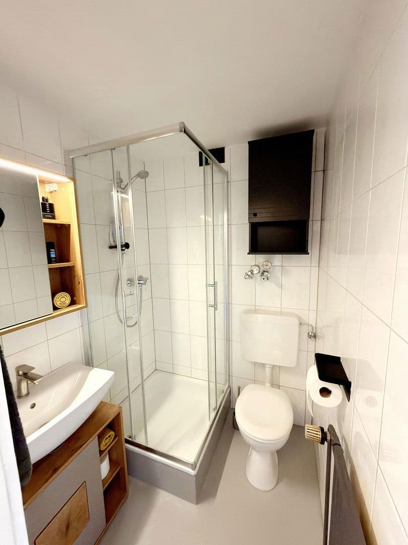 Pronájem bytu 1+1 25 m², Bochumer Straße 10, Köln Kalk, Severní Porýní-Vestfálsko Pronájem bytu 1+1 25 m², Bochumer Straße 10, Köln Kalk, Severní Porýní-Vestfálsko