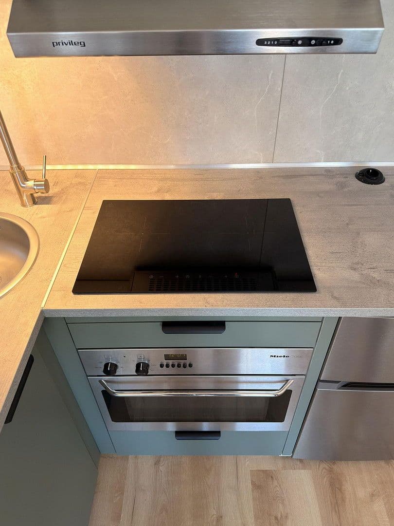 Pronájem bytu 1+1 25 m², Bochumer Straße 10, Köln Kalk, Severní Porýní-Vestfálsko Pronájem bytu 1+1 25 m², Bochumer Straße 10, Köln Kalk, Severní Porýní-Vestfálsko