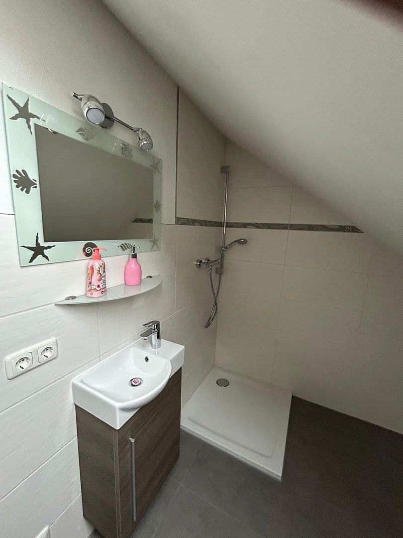 Prodej domu 163 m², pozemek 306 m², Wolfratshauser Str. 203a, München, Bavorsko Prodej domu 163 m², pozemek 306 m², Wolfratshauser Str. 203a, München, Bavorsko