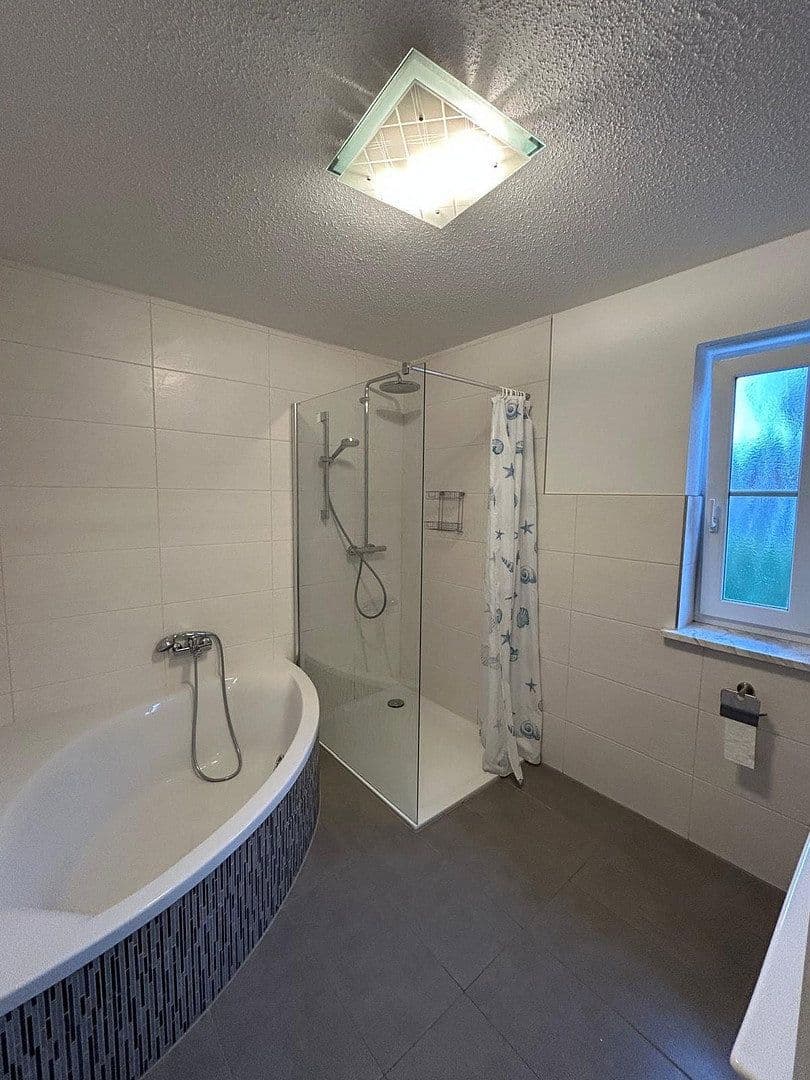 Prodej domu 163 m², pozemek 306 m², Wolfratshauser Str. 203a, München, Bavorsko Prodej domu 163 m², pozemek 306 m², Wolfratshauser Str. 203a, München, Bavorsko