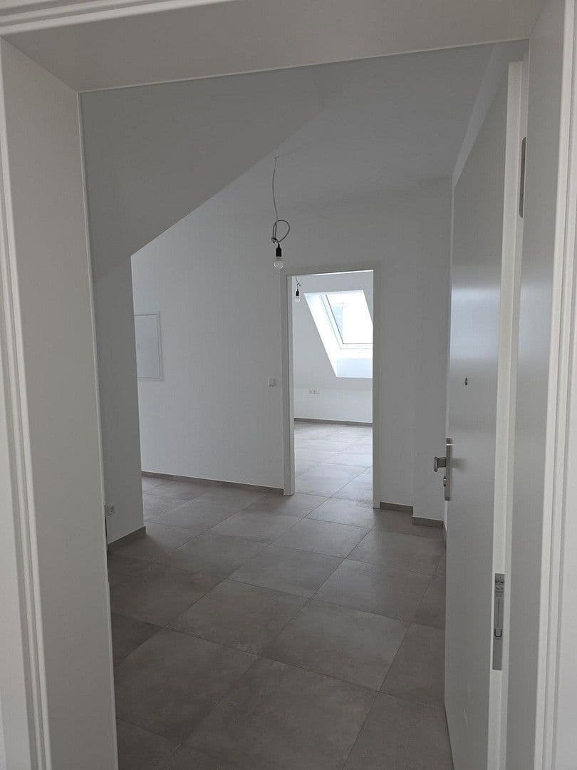 Pronájem bytu 2+kk 49 m², Eberstadt, Bádensko-Württembersko Pronájem bytu 2+kk 49 m², Eberstadt, Bádensko-Württembersko