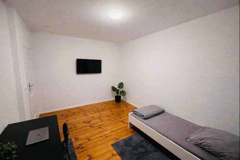 Pronájem bytu 1+1 16 m², Gehsener Straße 33, Berlin Köpenick, Berlín Pronájem bytu 1+1 16 m², Gehsener Straße 33, Berlin Köpenick, Berlín