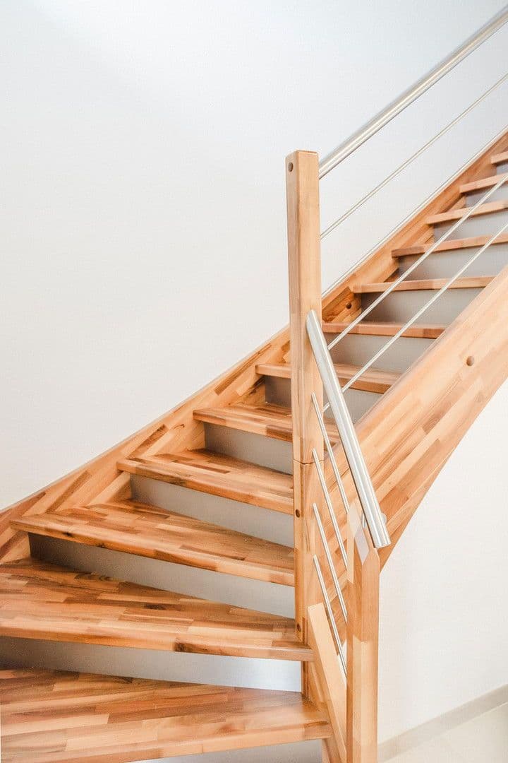 Prodej domu 153 m², pozemek 411 m², Doktor-Georg-Hacker-Straße 3, Kirchseeon, Bavorsko Prodej domu 153 m², pozemek 411 m², Doktor-Georg-Hacker-Straße 3, Kirchseeon, Bavorsko