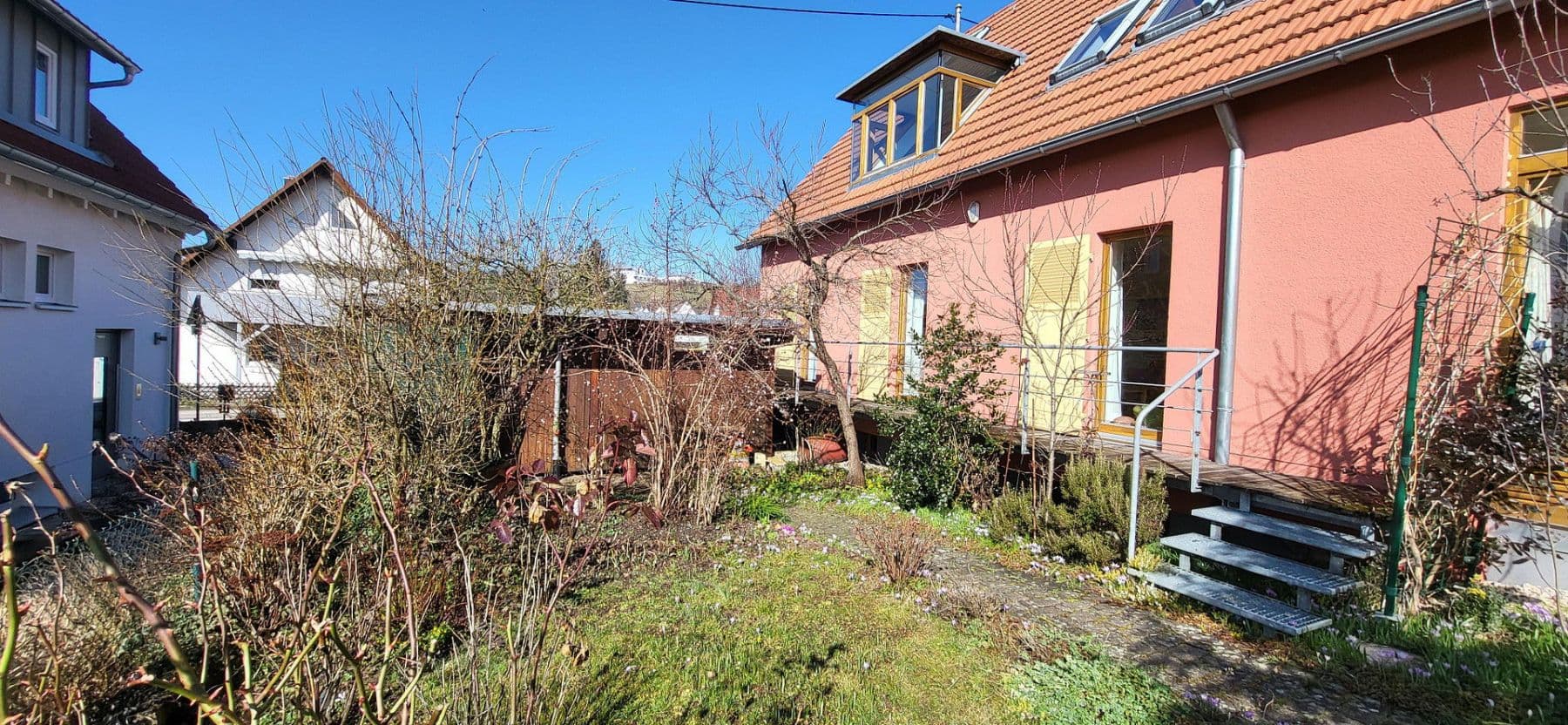 Prodej domu 171 m², pozemek 527 m², Nürtingen, Bádensko-Württembersko Prodej domu 171 m², pozemek 527 m², Nürtingen, Bádensko-Württembersko