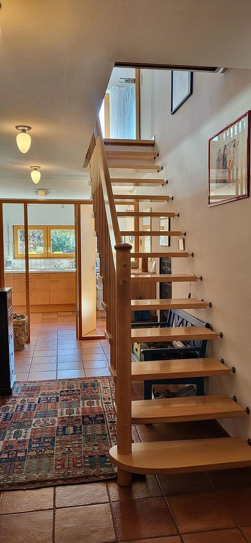 Prodej domu 171 m², pozemek 527 m², Nürtingen, Bádensko-Württembersko Prodej domu 171 m², pozemek 527 m², Nürtingen, Bádensko-Württembersko