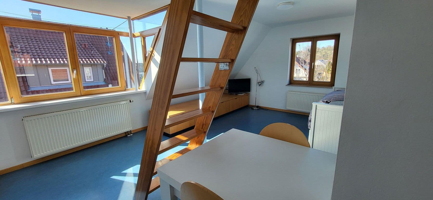 Prodej domu 171 m², pozemek 527 m², Nürtingen, Bádensko-Württembersko Prodej domu 171 m², pozemek 527 m², Nürtingen, Bádensko-Württembersko