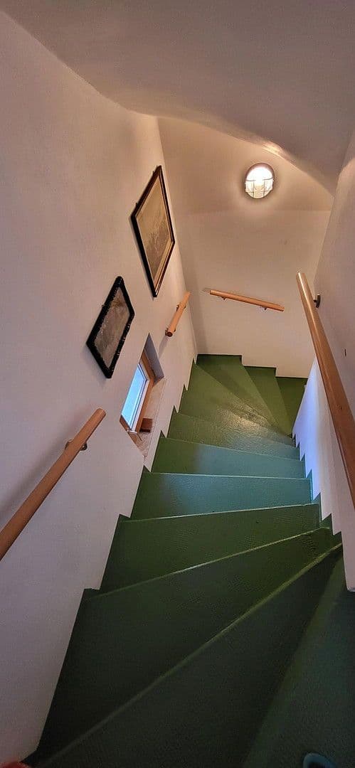 Prodej domu 171 m², pozemek 527 m², Nürtingen, Bádensko-Württembersko Prodej domu 171 m², pozemek 527 m², Nürtingen, Bádensko-Württembersko