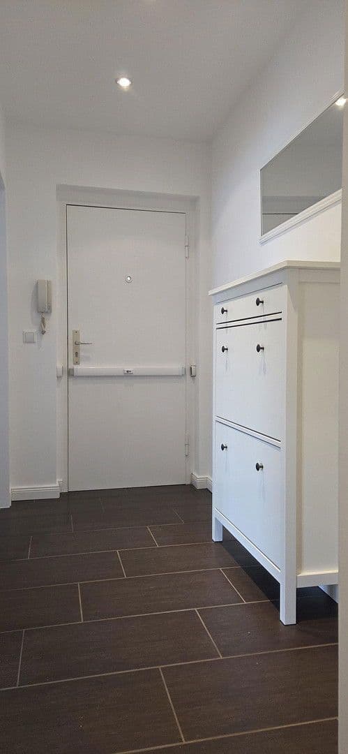 Pronájem bytu 2+1 57 m², Köln, Severní Porýní-Vestfálsko Pronájem bytu 2+1 57 m², Köln, Severní Porýní-Vestfálsko