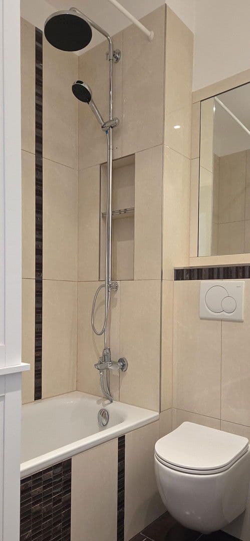 Pronájem bytu 2+1 57 m², Köln, Severní Porýní-Vestfálsko Pronájem bytu 2+1 57 m², Köln, Severní Porýní-Vestfálsko