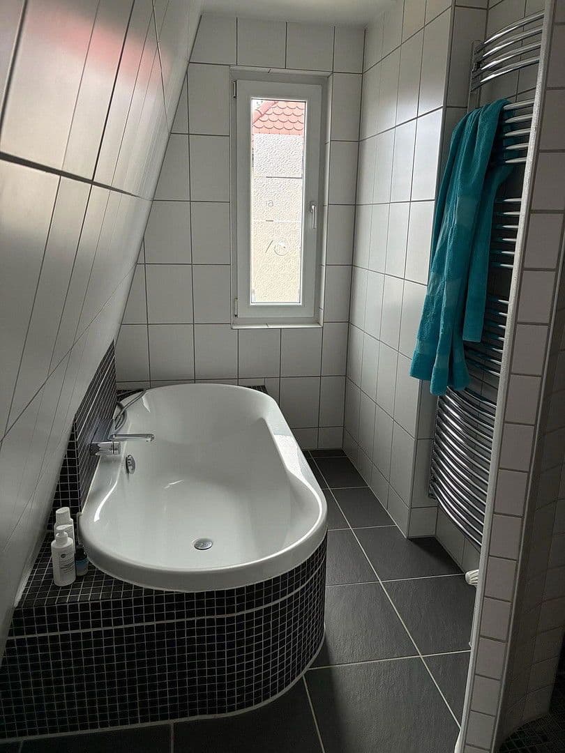 Prodej domu 165 m², pozemek 675 m², Backnang, Bádensko-Württembersko Prodej domu 165 m², pozemek 675 m², Backnang, Bádensko-Württembersko