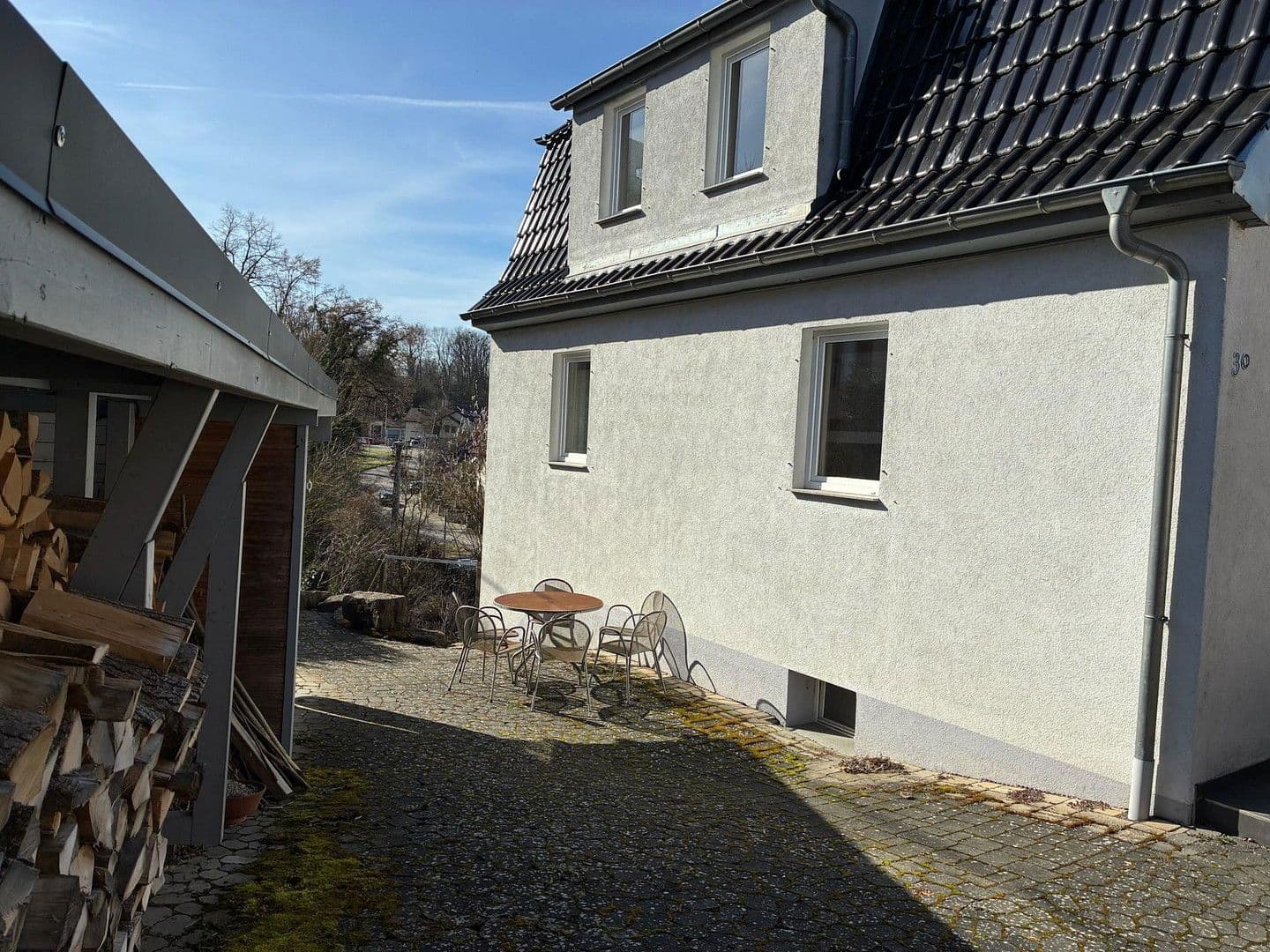 Prodej domu 165 m², pozemek 675 m², Backnang, Bádensko-Württembersko Prodej domu 165 m², pozemek 675 m², Backnang, Bádensko-Württembersko