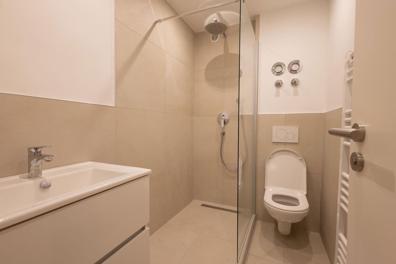 Pronájem bytu 1+1 30 m², Westendstraße 272, München, Bavorsko Pronájem bytu 1+1 30 m², Westendstraße 272, München, Bavorsko