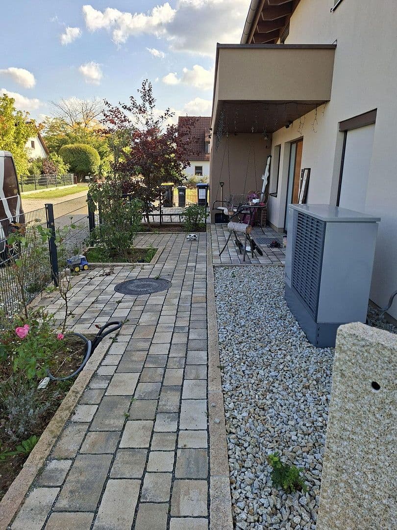 Prodej domu 178 m², pozemek 680 m², Langensendelbach, Bavorsko Prodej domu 178 m², pozemek 680 m², Langensendelbach, Bavorsko