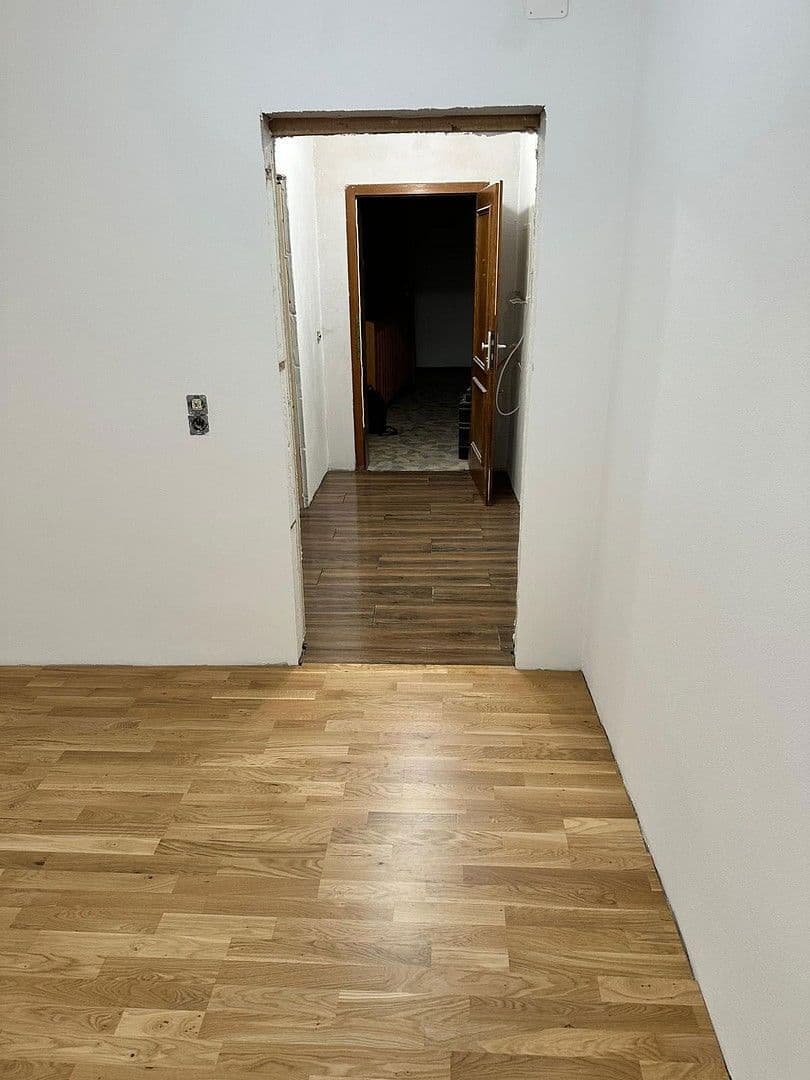 Pronájem bytu 4+1 100 m², Akazienstraße 21, Waldsee, Porýní-Falc Pronájem bytu 4+1 100 m², Akazienstraße 21, Waldsee, Porýní-Falc