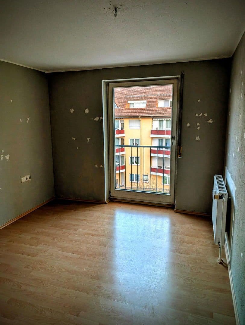 Pronájem bytu 2+1 64 m², Nürtingen, Bádensko-Württembersko Pronájem bytu 2+1 64 m², Nürtingen, Bádensko-Württembersko