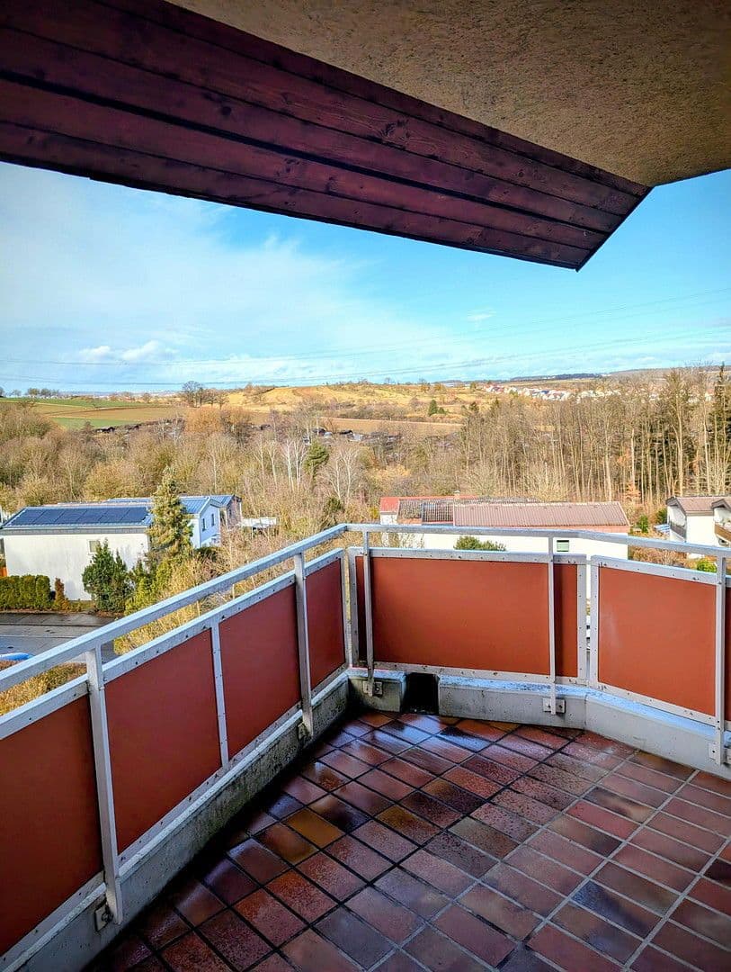 Pronájem bytu 2+1 64 m², Nürtingen, Bádensko-Württembersko Pronájem bytu 2+1 64 m², Nürtingen, Bádensko-Württembersko