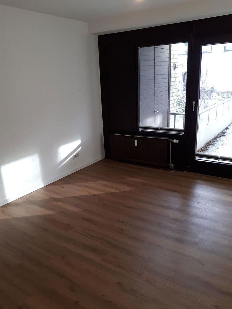 Pronájem bytu 3+1 81 m², Brahmsstr.18a, Lübeck, Šlesvicko-Holštýnsko Pronájem bytu 3+1 81 m², Brahmsstr.18a, Lübeck, Šlesvicko-Holštýnsko