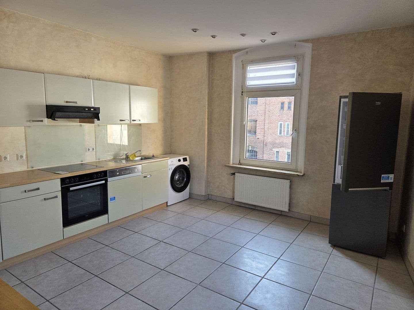 Pronájem bytu 3+1 94 m², Pestalozzistr. 1, Kulmbach, Bavorsko Pronájem bytu 3+1 94 m², Pestalozzistr. 1, Kulmbach, Bavorsko