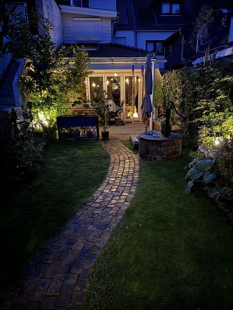 Pronájem domu 100 m², pozemek 180 m², Hamburg, Hamburg Pronájem domu 100 m², pozemek 180 m², Hamburg, Hamburg