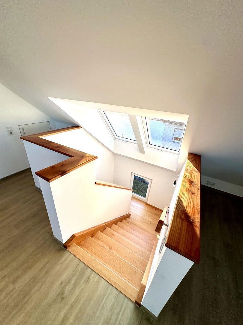 Pronájem bytu 4+1 110 m², Mühlheim am Main, Hessen Pronájem bytu 4+1 110 m², Mühlheim am Main, Hessen