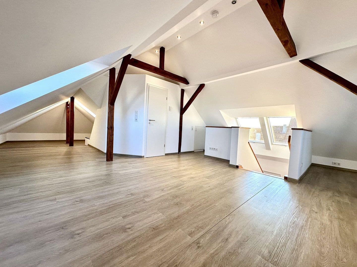 Pronájem bytu 4+1 110 m², Mühlheim am Main, Hessen Pronájem bytu 4+1 110 m², Mühlheim am Main, Hessen