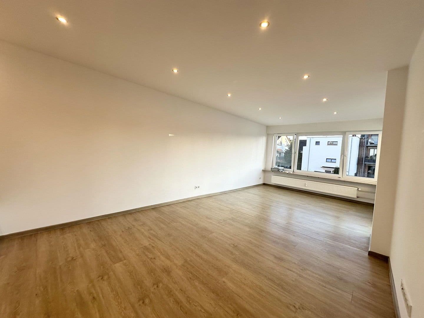 Pronájem bytu 4+1 110 m², Mühlheim am Main, Hessen Pronájem bytu 4+1 110 m², Mühlheim am Main, Hessen