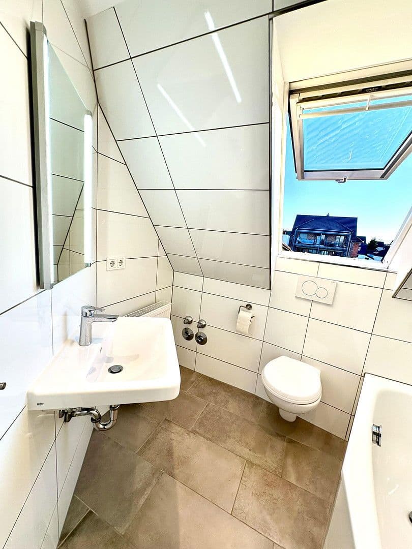 Pronájem bytu 4+1 110 m², Mühlheim am Main, Hessen Pronájem bytu 4+1 110 m², Mühlheim am Main, Hessen