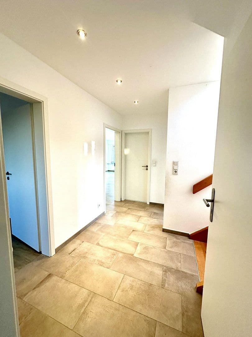 Pronájem bytu 4+1 110 m², Mühlheim am Main, Hessen Pronájem bytu 4+1 110 m², Mühlheim am Main, Hessen