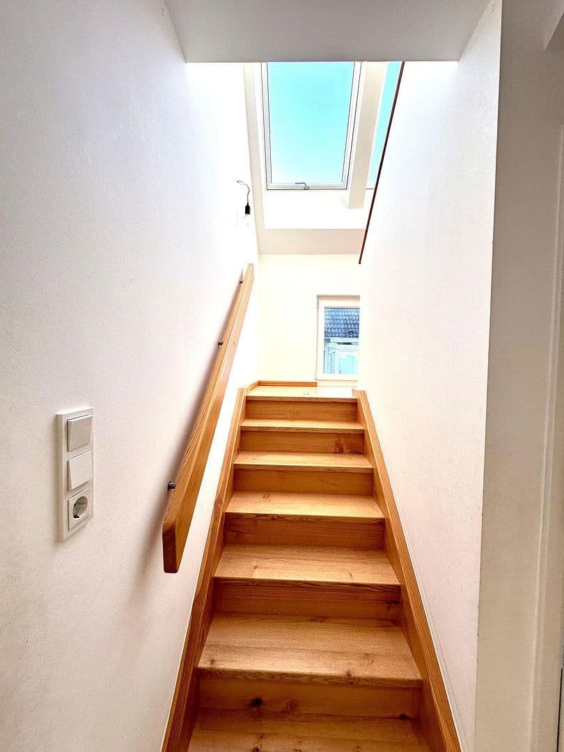 Pronájem bytu 4+1 110 m², Mühlheim am Main, Hessen Pronájem bytu 4+1 110 m², Mühlheim am Main, Hessen