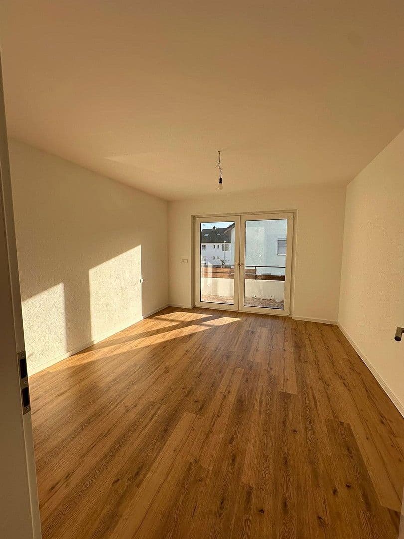 Pronájem bytu 4+kk 102 m², Markgröningen, Bádensko-Württembersko Pronájem bytu 4+kk 102 m², Markgröningen, Bádensko-Württembersko