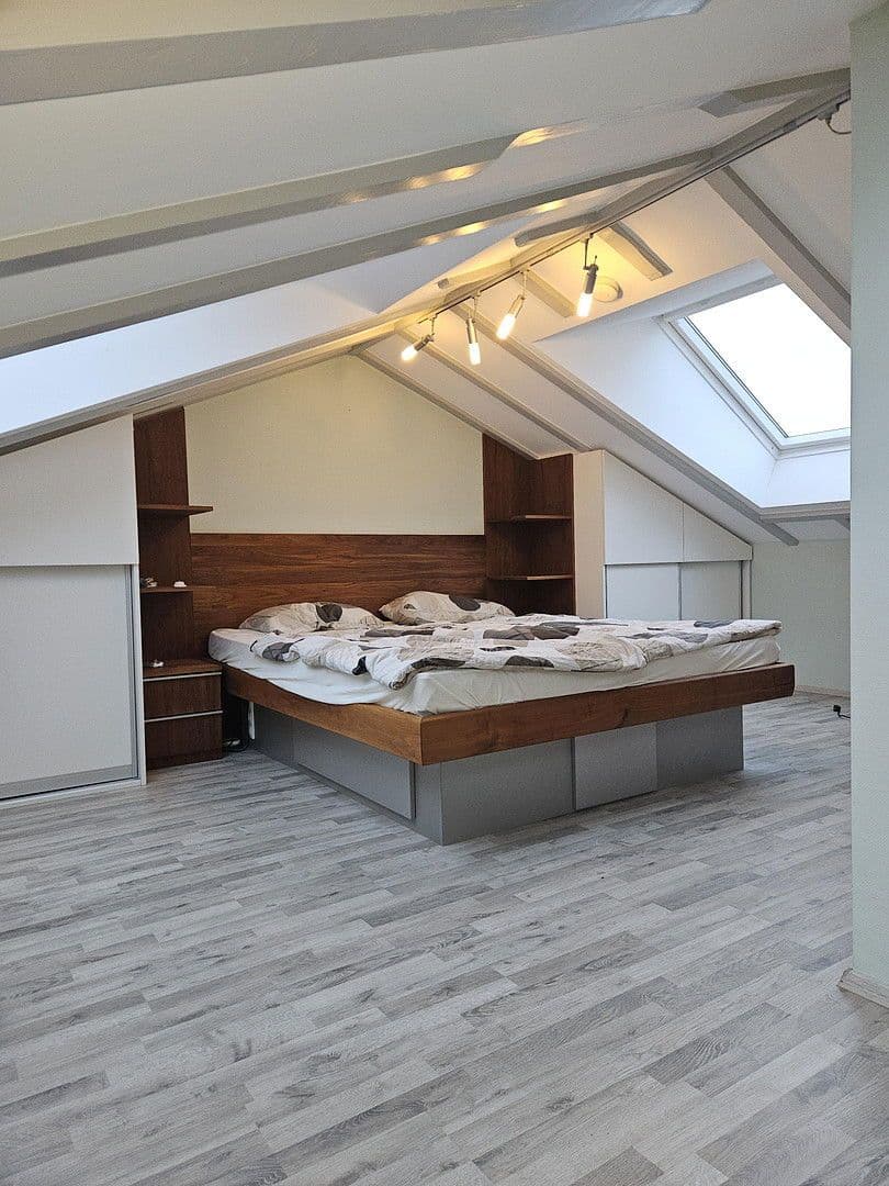 Prodej domu 125 m², pozemek 326 m², Bad Homburg vor der Höhe, Hessen Prodej domu 125 m², pozemek 326 m², Bad Homburg vor der Höhe, Hessen