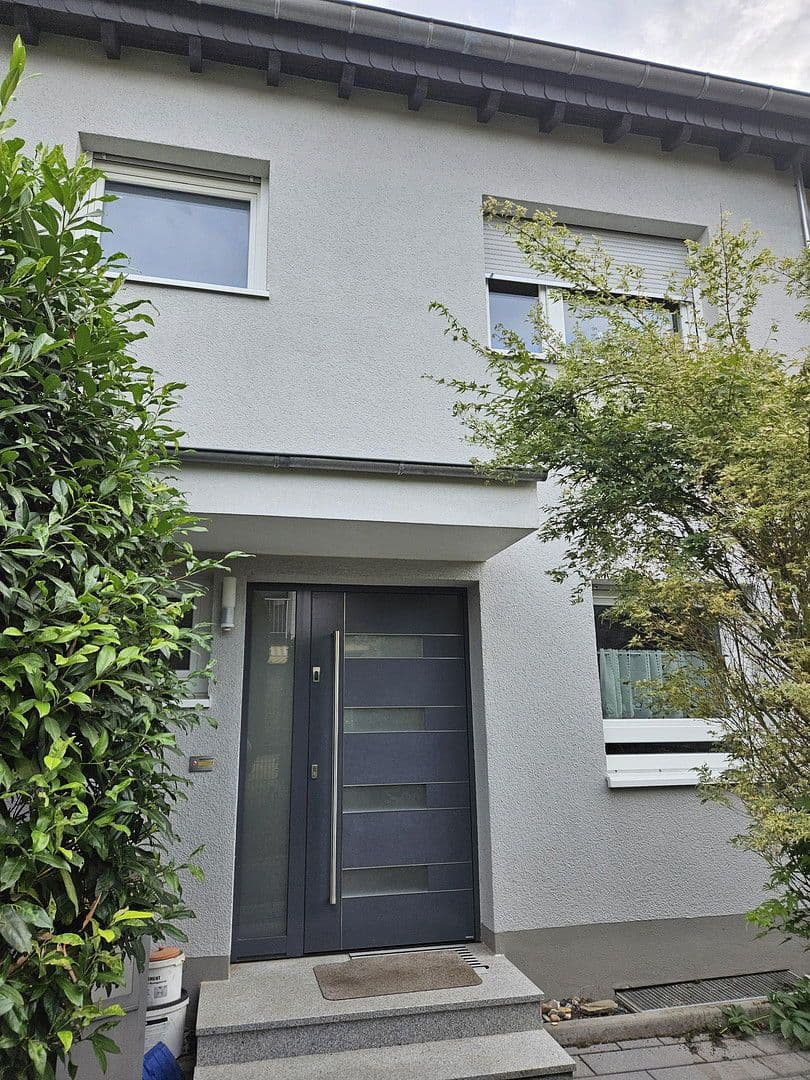 Prodej domu 125 m², pozemek 326 m², Bad Homburg vor der Höhe, Hessen Prodej domu 125 m², pozemek 326 m², Bad Homburg vor der Höhe, Hessen