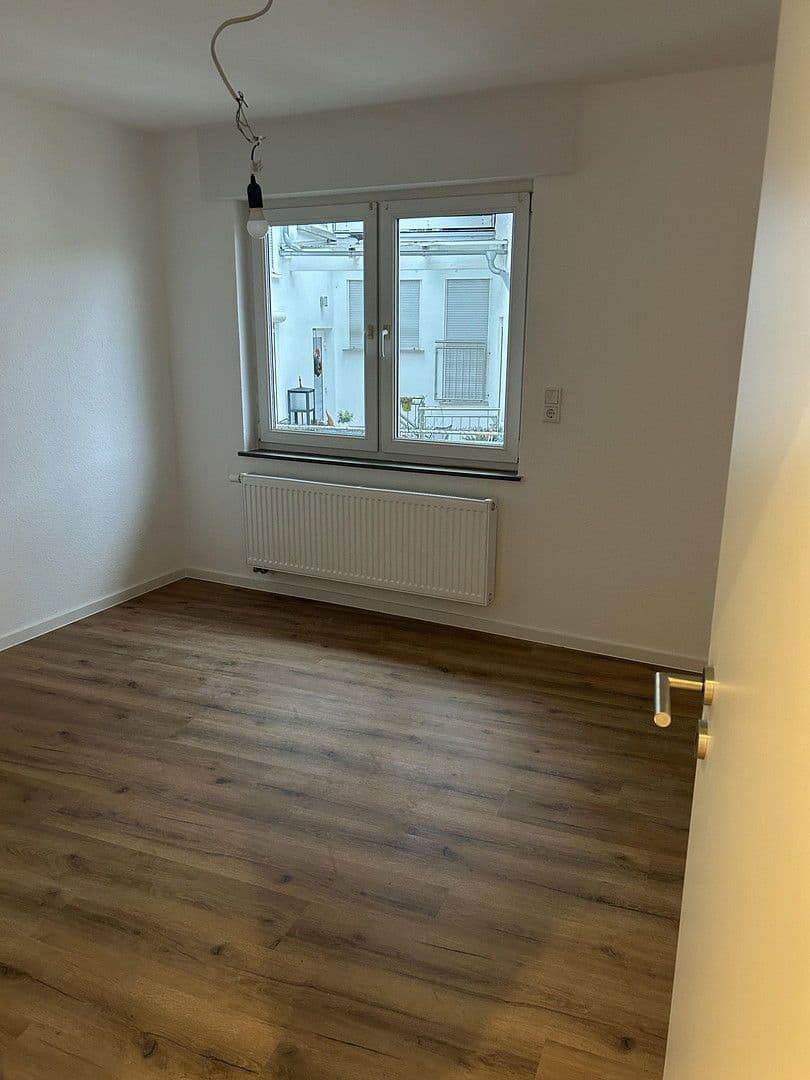 Pronájem bytu 4+1 115 m², Wörrstadt, Porýní-Falc Pronájem bytu 4+1 115 m², Wörrstadt, Porýní-Falc