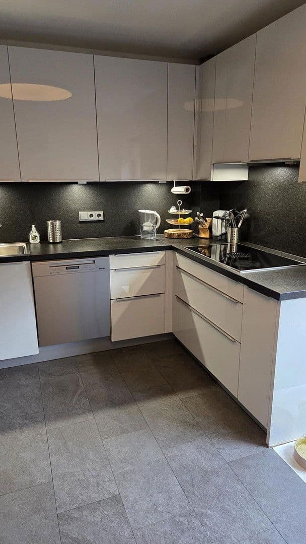 Prodej domu 165 m², pozemek 684 m², Hamburg, Hamburg Prodej domu 165 m², pozemek 684 m², Hamburg, Hamburg