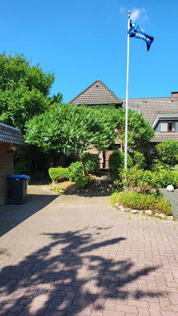 Prodej domu 165 m², pozemek 684 m², Hamburg, Hamburg Prodej domu 165 m², pozemek 684 m², Hamburg, Hamburg