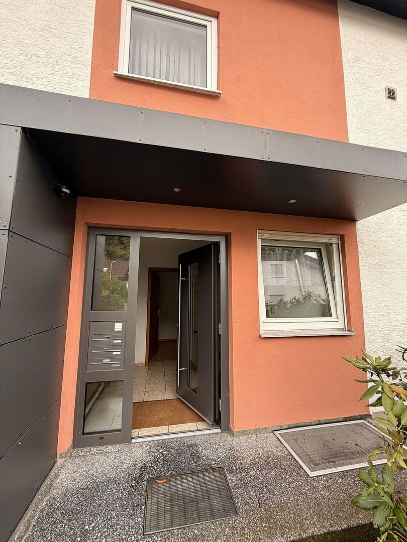 Prodej domu 140 m², pozemek 420 m², Lörrach, Bádensko-Württembersko Prodej domu 140 m², pozemek 420 m², Lörrach, Bádensko-Württembersko