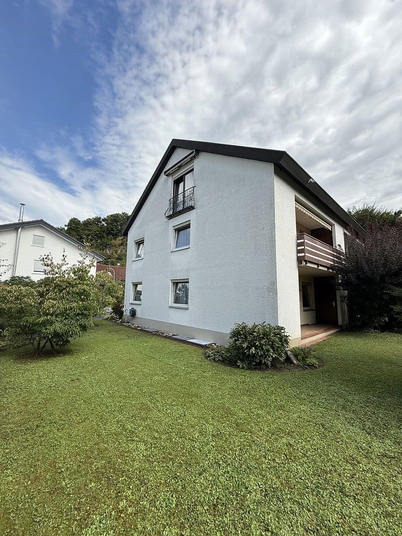 Prodej domu 140 m², pozemek 420 m², Lörrach, Bádensko-Württembersko Prodej domu 140 m², pozemek 420 m², Lörrach, Bádensko-Württembersko