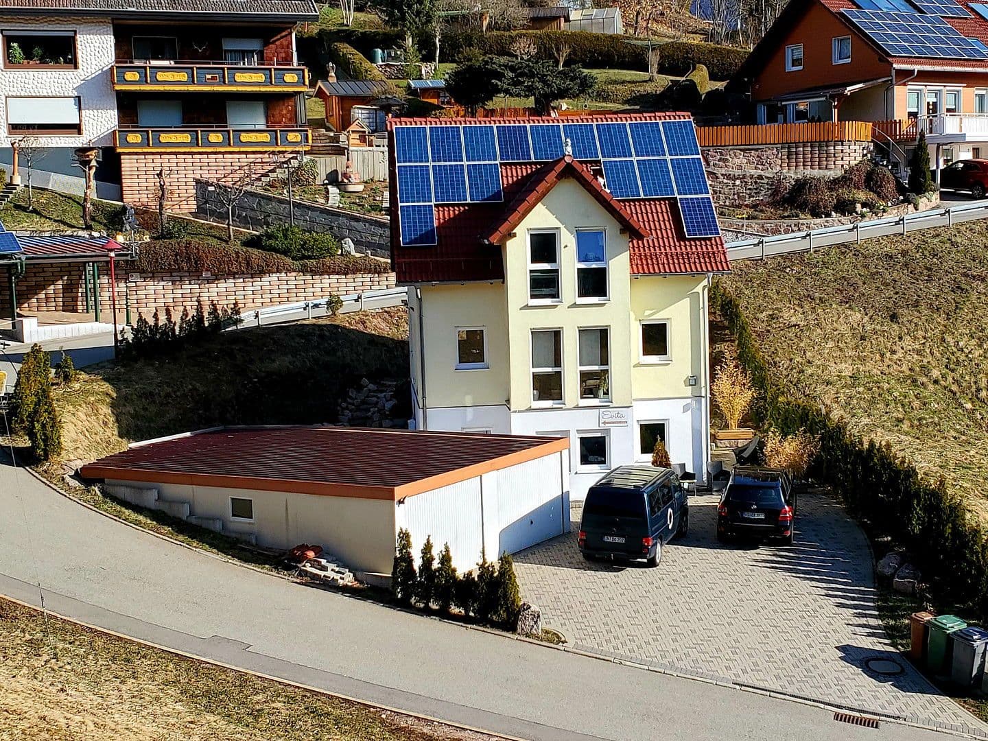 Prodej domu 185 m², pozemek 508 m², Talblick 2, Vöhrenbach, Bádensko-Württembersko Prodej domu 185 m², pozemek 508 m², Talblick 2, Vöhrenbach, Bádensko-Württembersko