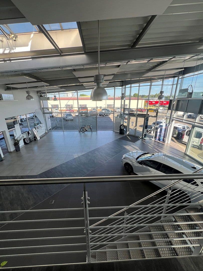 Pronájem nebytového prostoru 220 m², Achern, Bádensko-Württembersko Pronájem nebytového prostoru 220 m², Achern, Bádensko-Württembersko