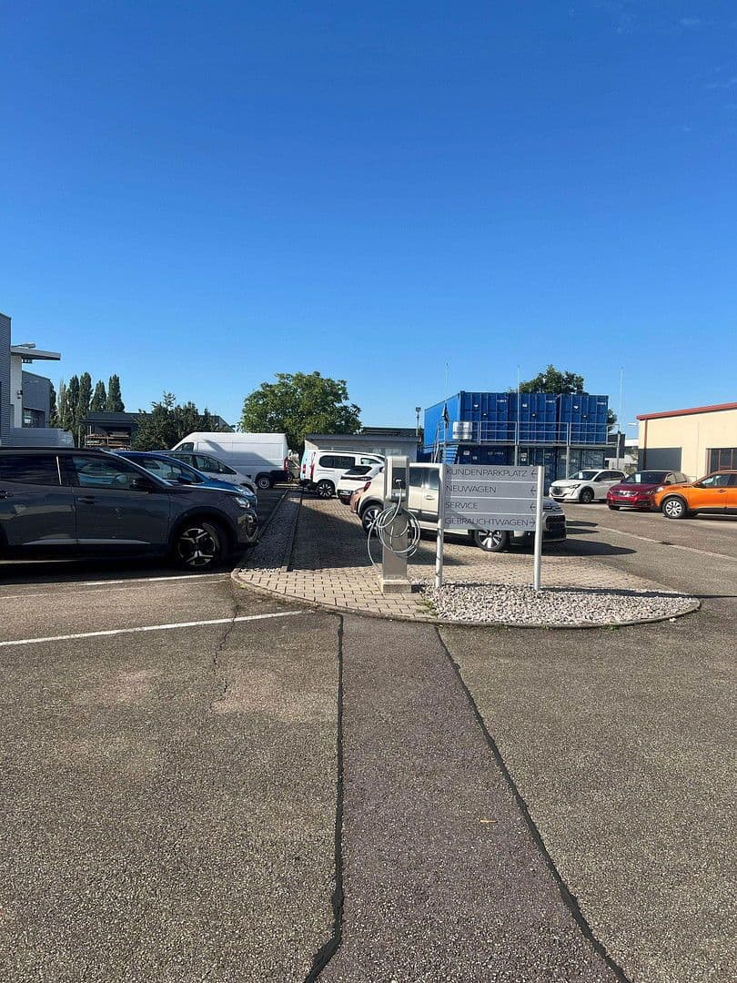 Pronájem nebytového prostoru 670 m², Achern, Bádensko-Württembersko Pronájem nebytového prostoru 670 m², Achern, Bádensko-Württembersko