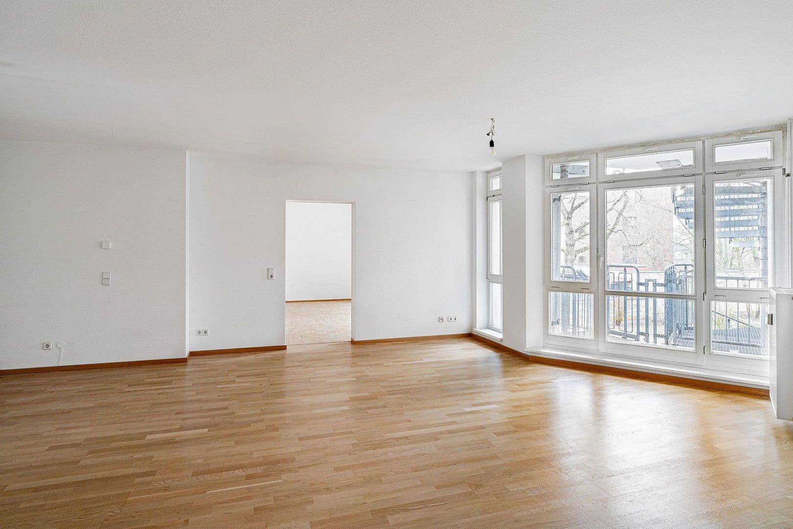 Prodej bytu 3+1 140 m², Alfred-Kowalke-Str.14, Berlin, Berlín Prodej bytu 3+1 140 m², Alfred-Kowalke-Str.14, Berlin, Berlín