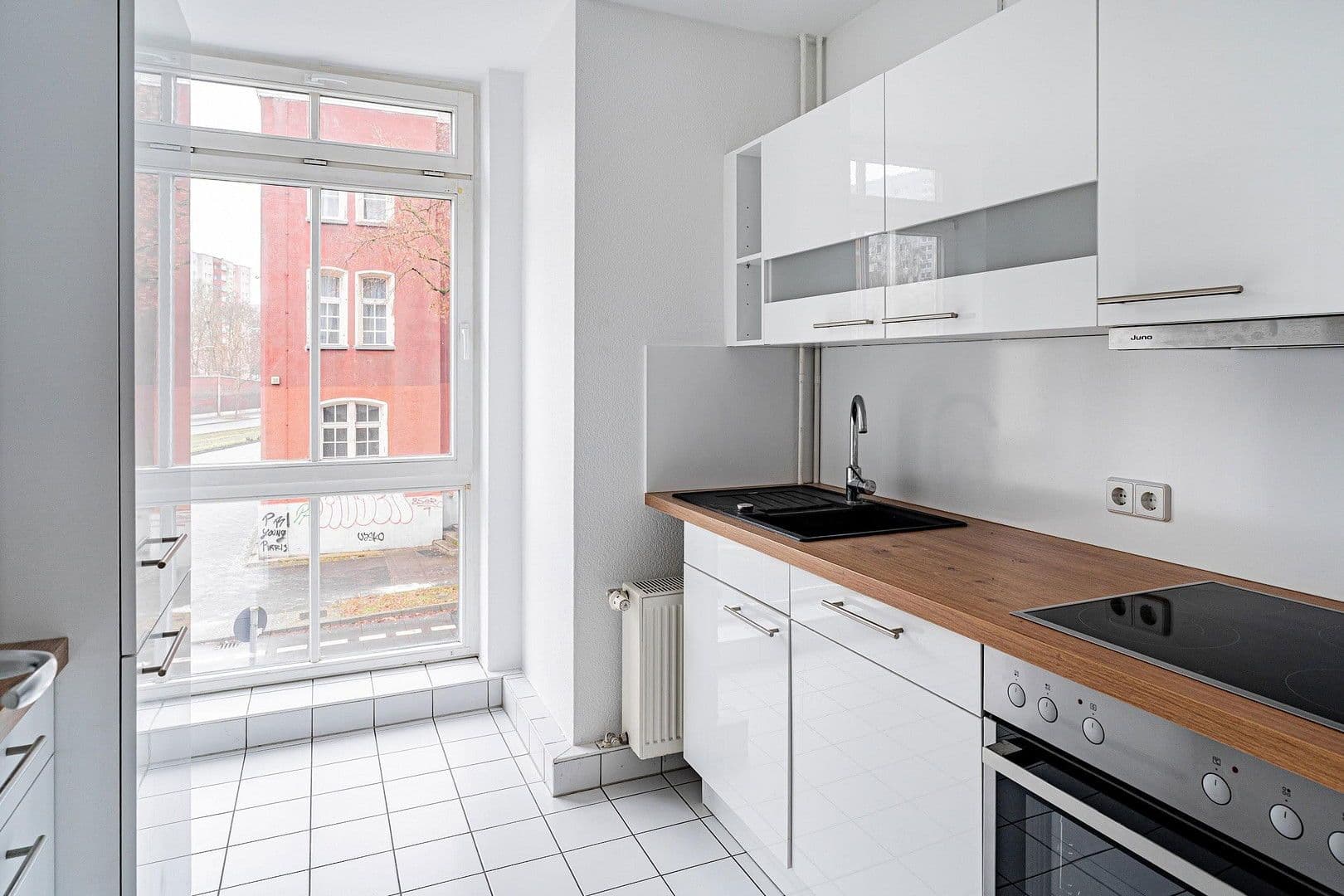 Prodej bytu 3+1 140 m², Alfred-Kowalke-Str.14, Berlin, Berlín Prodej bytu 3+1 140 m², Alfred-Kowalke-Str.14, Berlin, Berlín