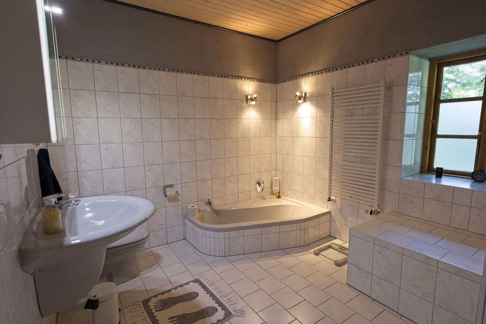 Prodej domu 126 m², pozemek 3.600 m², Hochdonn, Šlesvicko-Holštýnsko Prodej domu 126 m², pozemek 3.600 m², Hochdonn, Šlesvicko-Holštýnsko