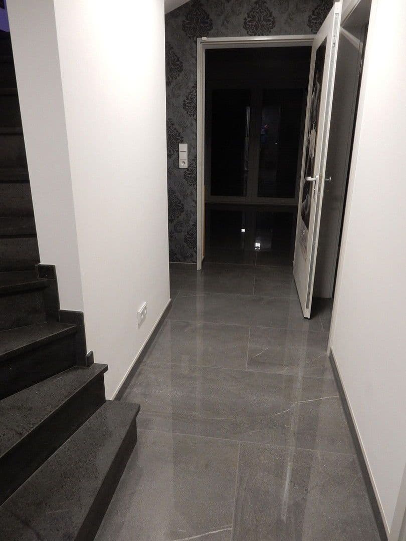 Prodej domu 189 m², pozemek 794 m², Erftstadt, Severní Porýní-Vestfálsko Prodej domu 189 m², pozemek 794 m², Erftstadt, Severní Porýní-Vestfálsko