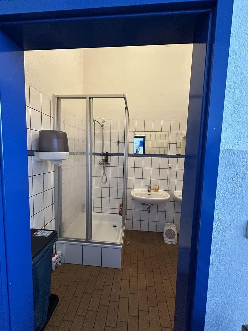 Pronájem nebytového prostoru 21.000 m², Hauptstraße 38, Rom, Mecklenburg-Vorpommern Pronájem nebytového prostoru 21.000 m², Hauptstraße 38, Rom, Mecklenburg-Vorpommern