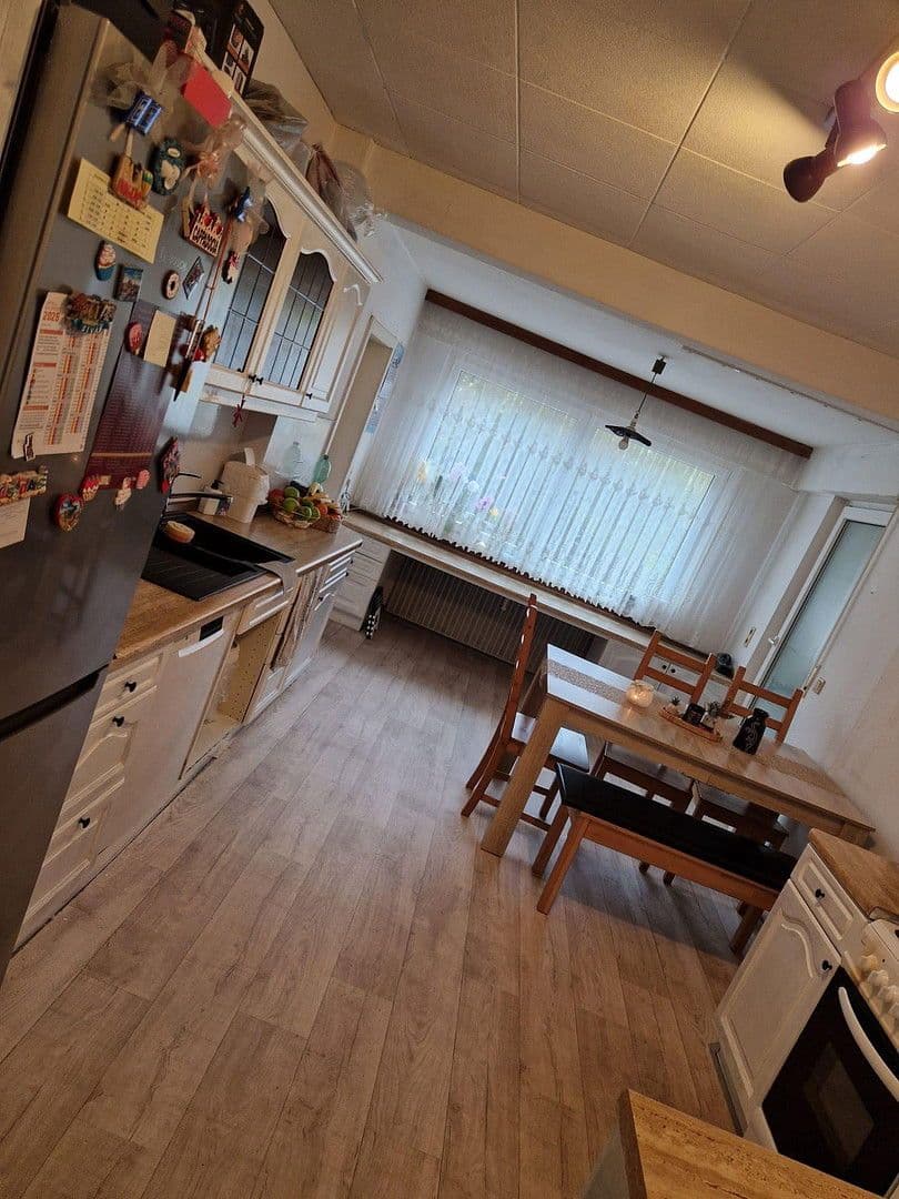 Pronájem bytu 3+1 80 m², Enzstraße 135, Pforzheim, Bádensko-Württembersko Pronájem bytu 3+1 80 m², Enzstraße 135, Pforzheim, Bádensko-Württembersko