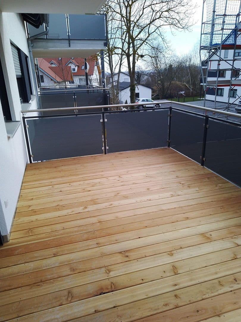 Pronájem bytu 2+1 62 m², Buchhausener Str. 9, Schierling, Bavorsko Pronájem bytu 2+1 62 m², Buchhausener Str. 9, Schierling, Bavorsko