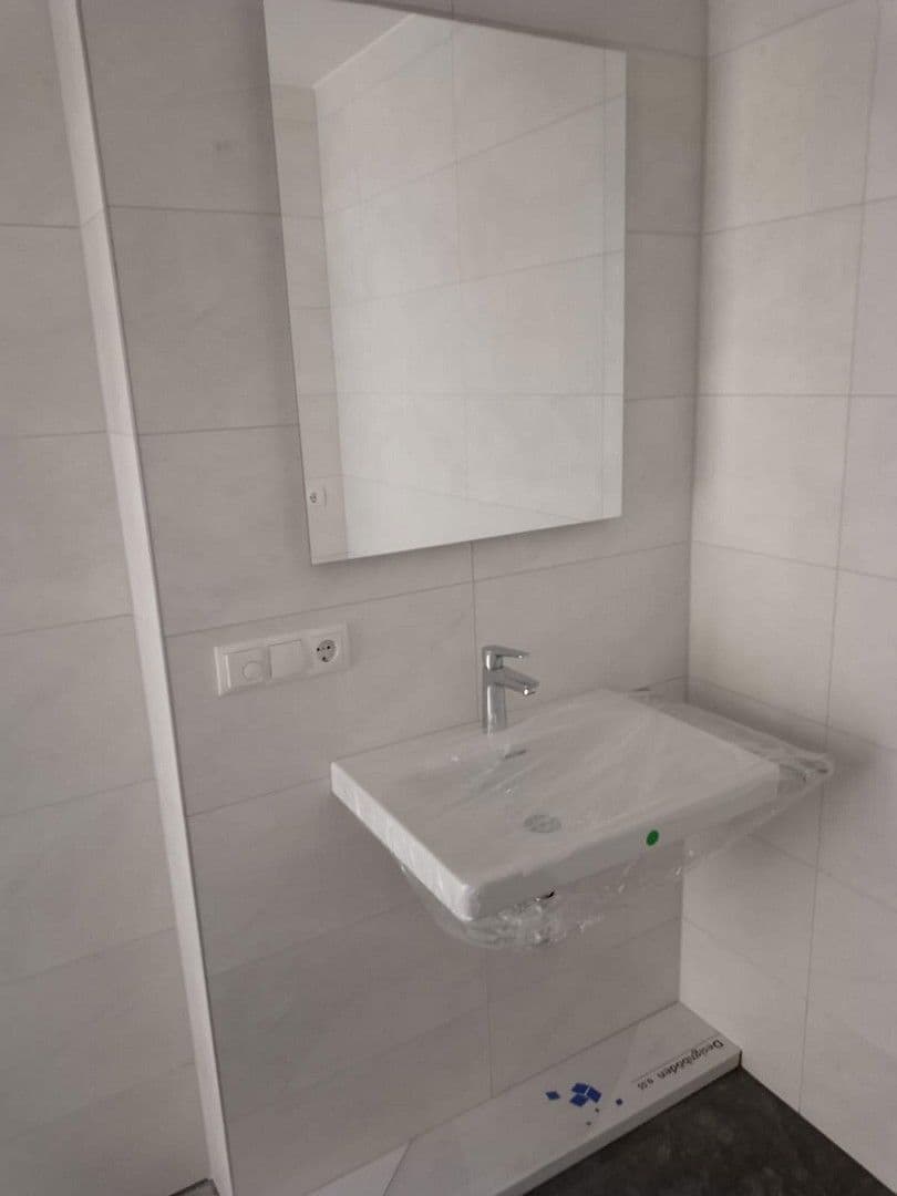 Pronájem bytu 2+1 62 m², Buchhausener Str. 9, Schierling, Bavorsko Pronájem bytu 2+1 62 m², Buchhausener Str. 9, Schierling, Bavorsko