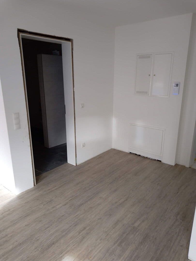 Pronájem bytu 2+1 62 m², Buchhausener Str. 9, Schierling, Bavorsko Pronájem bytu 2+1 62 m², Buchhausener Str. 9, Schierling, Bavorsko