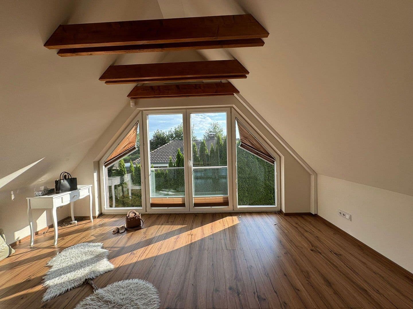 Prodej domu 177 m², pozemek 475 m², Hoppegarten, Braniborsko Prodej domu 177 m², pozemek 475 m², Hoppegarten, Braniborsko